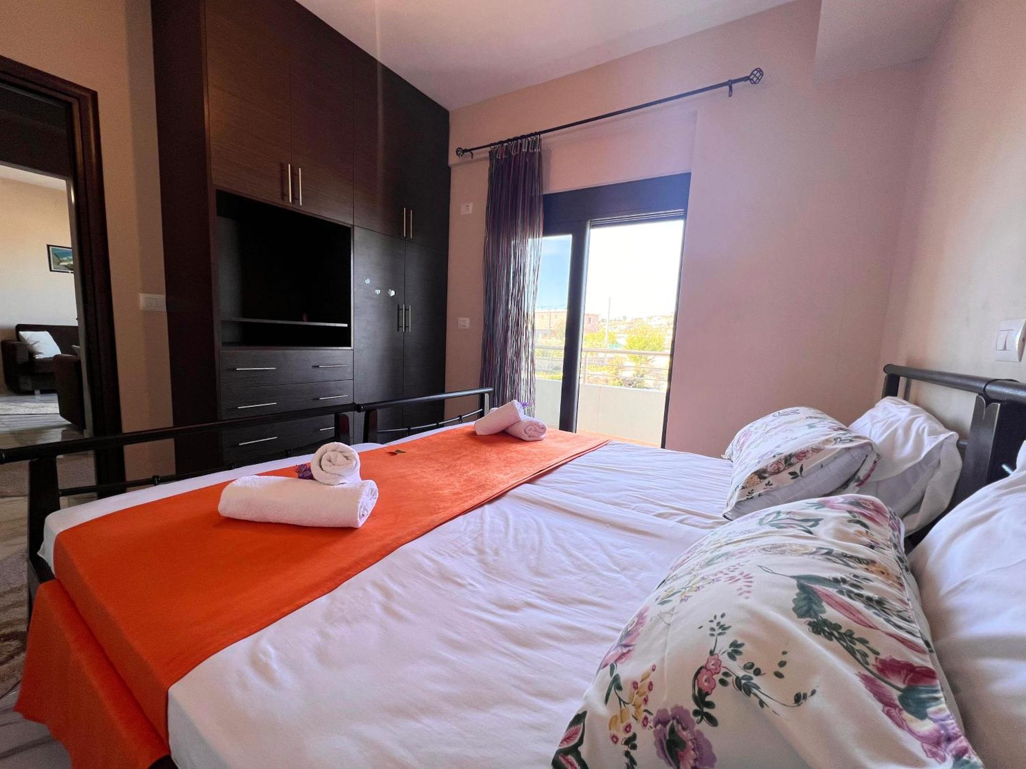 Seaview Junis Sarandë